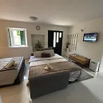 شقة Studio Apartment Krapanj