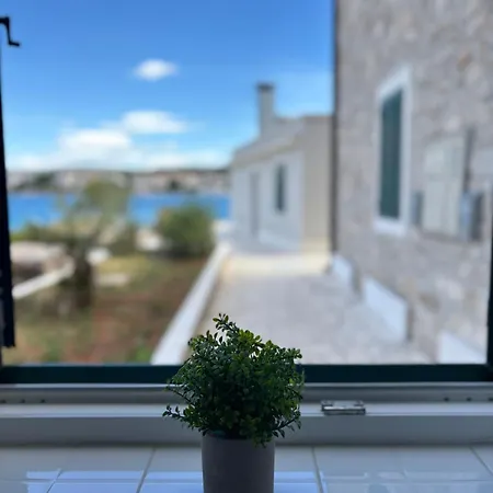 Studio Apartment Krapanj Krapanj