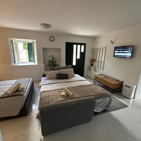 Appartement Studio Apartment Krapanj