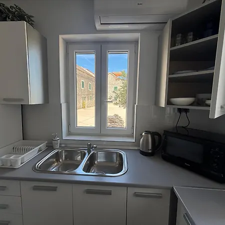 Studio Apartment Krapanj * Krapanj