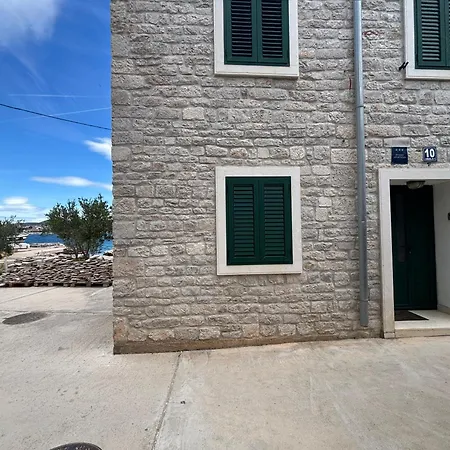 Studio Apartment Krapanj