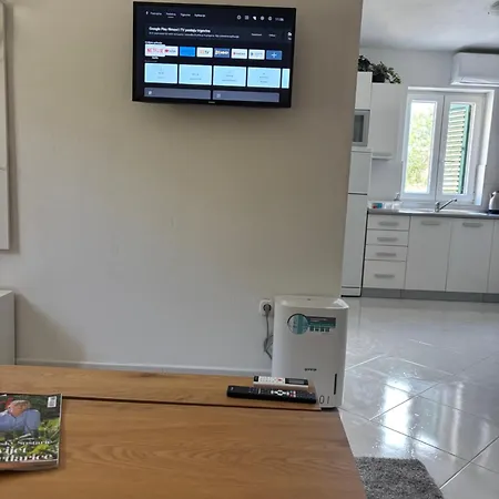 Studio Apartment Krapanj Διαμέρισμα