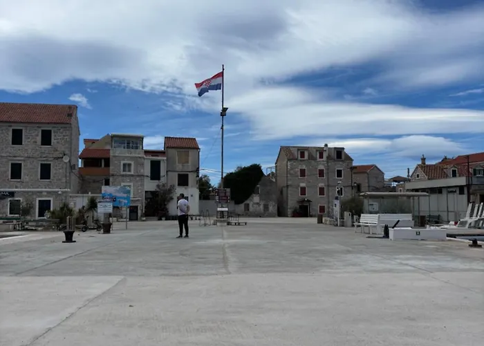 Studio Apartment Krapanj * Krapanj