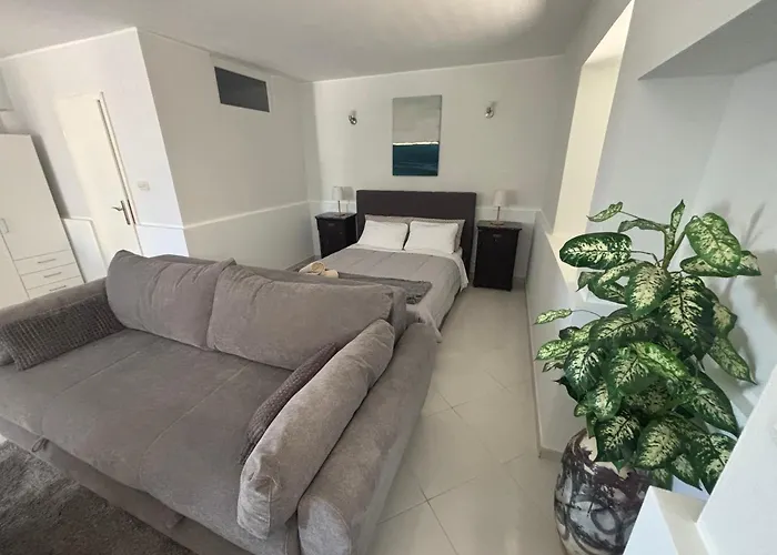 Studio Apartment Krapanj