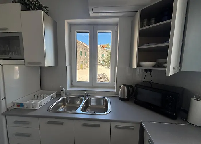 Studio Apartment Krapanj * Krapanj